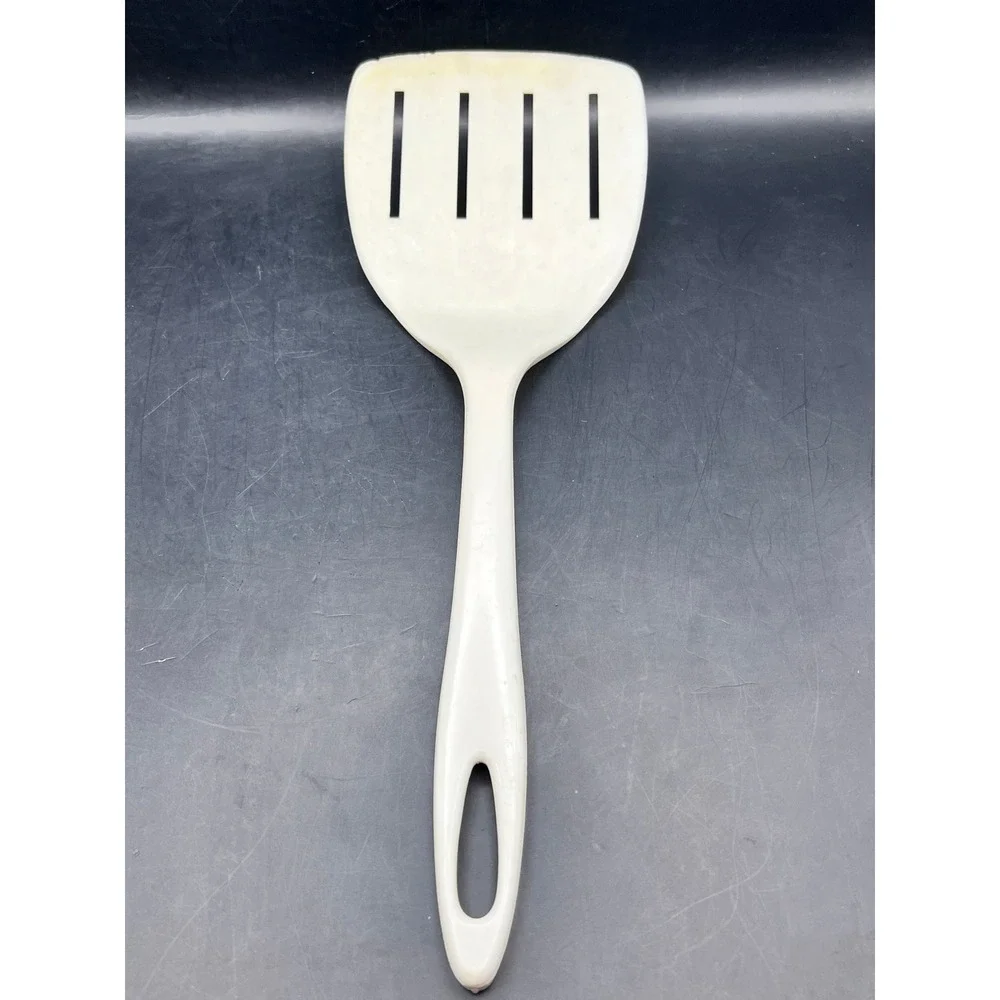 Vtg Plastic Nylon Kitchen Utensil Set Cream Ladle Slotted‎ Spatula MCM As Is
